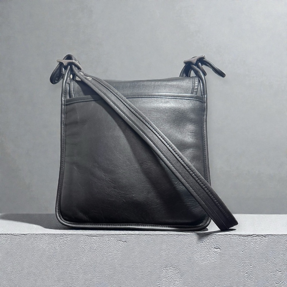 Vintage Coach Legacy Studio Flap 9144 black with Hang Tag in Great Condition - Picture 2 of 8